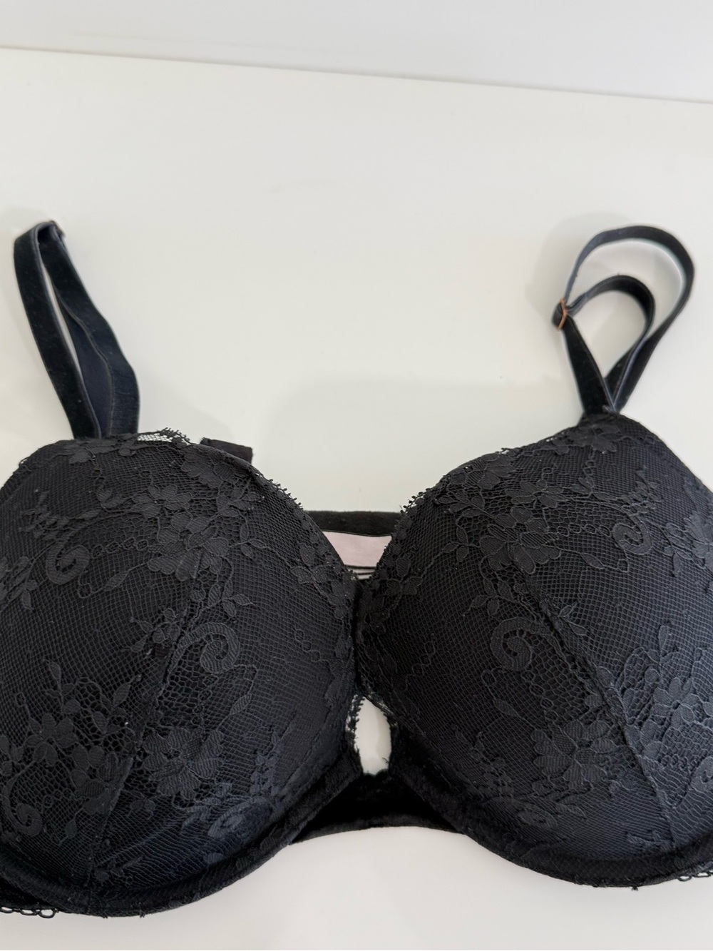 Victoria's Secret Black Lace T-Shirt Bra